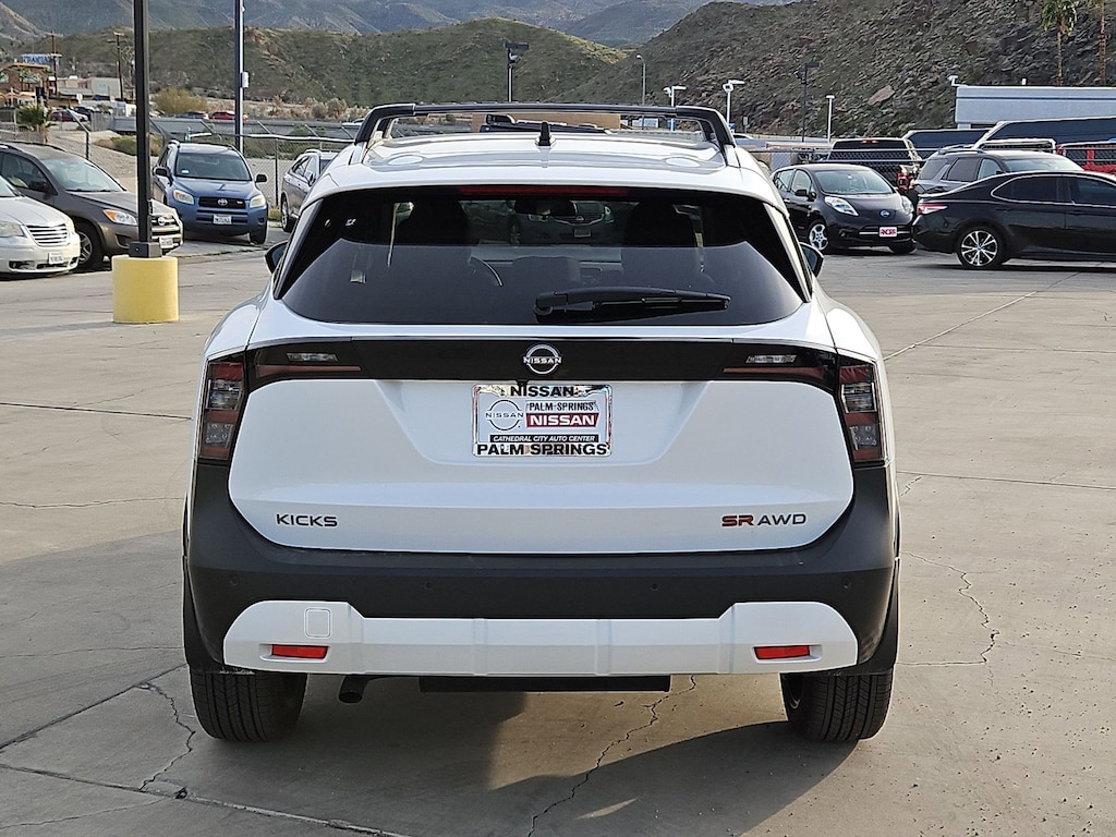 New 2026 Nissan Kicks SR SUV