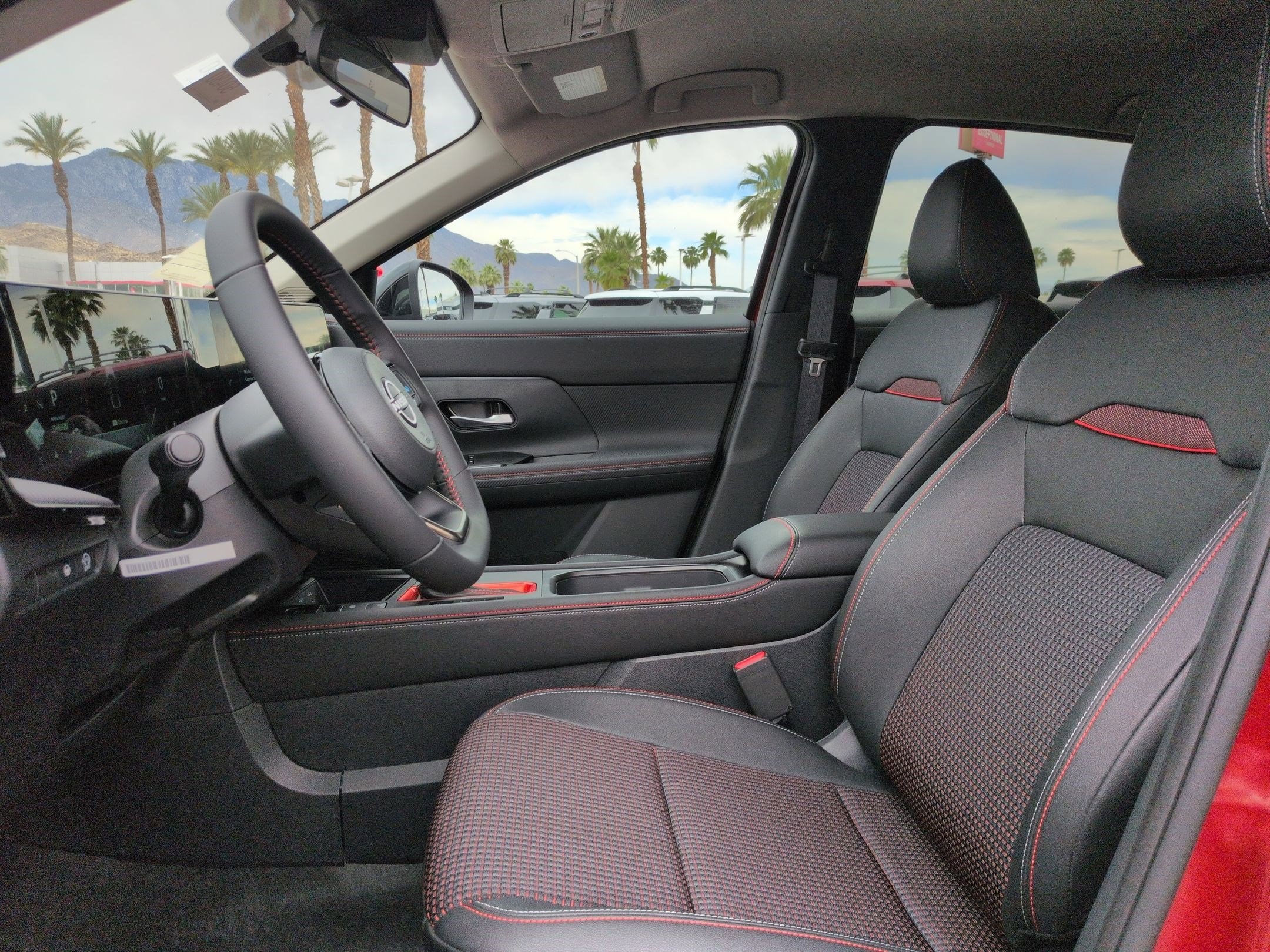 2026 Nissan KICKS SR - Photo 12
