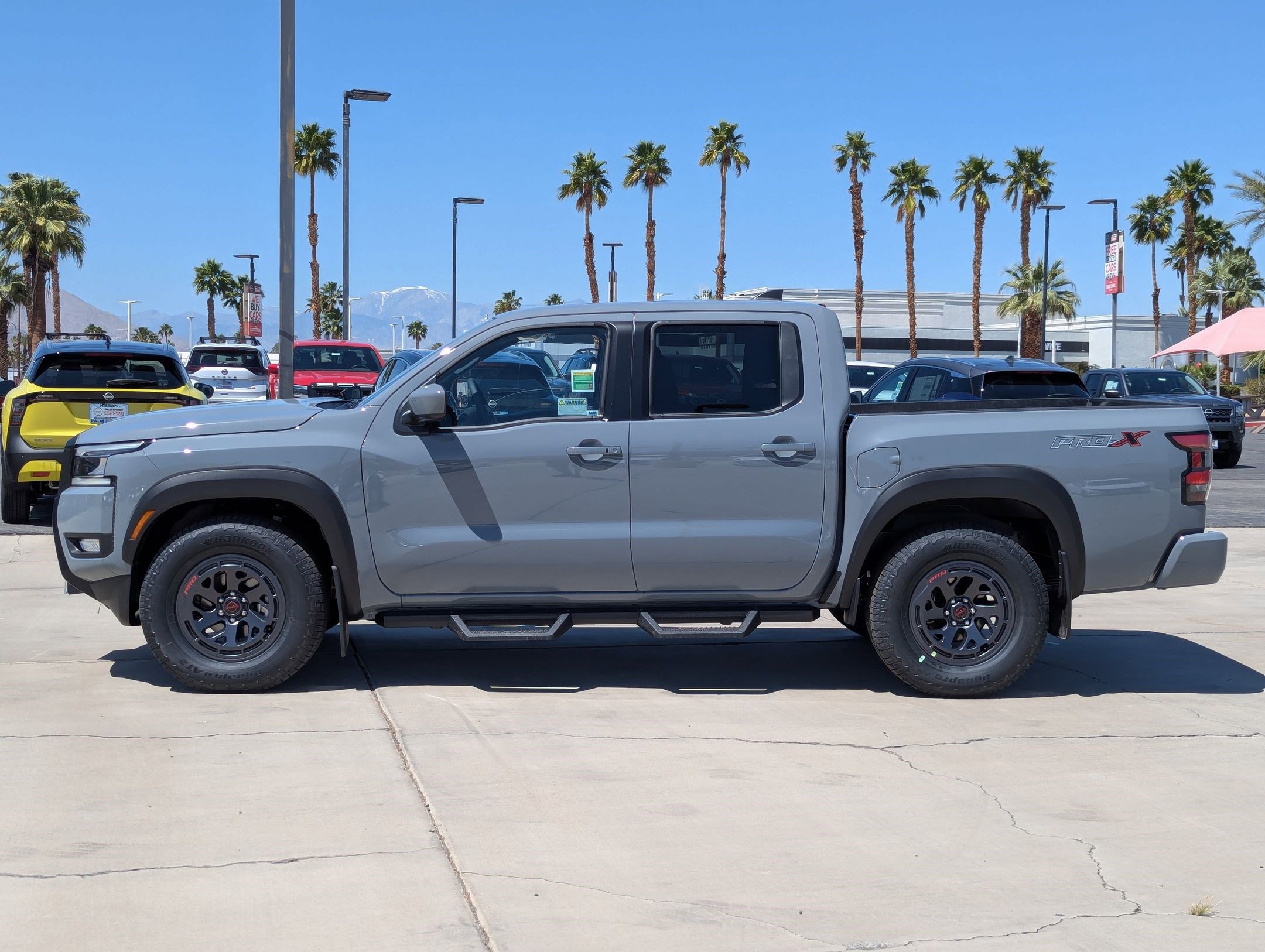 2025 Nissan Frontier PRO-X photo 3