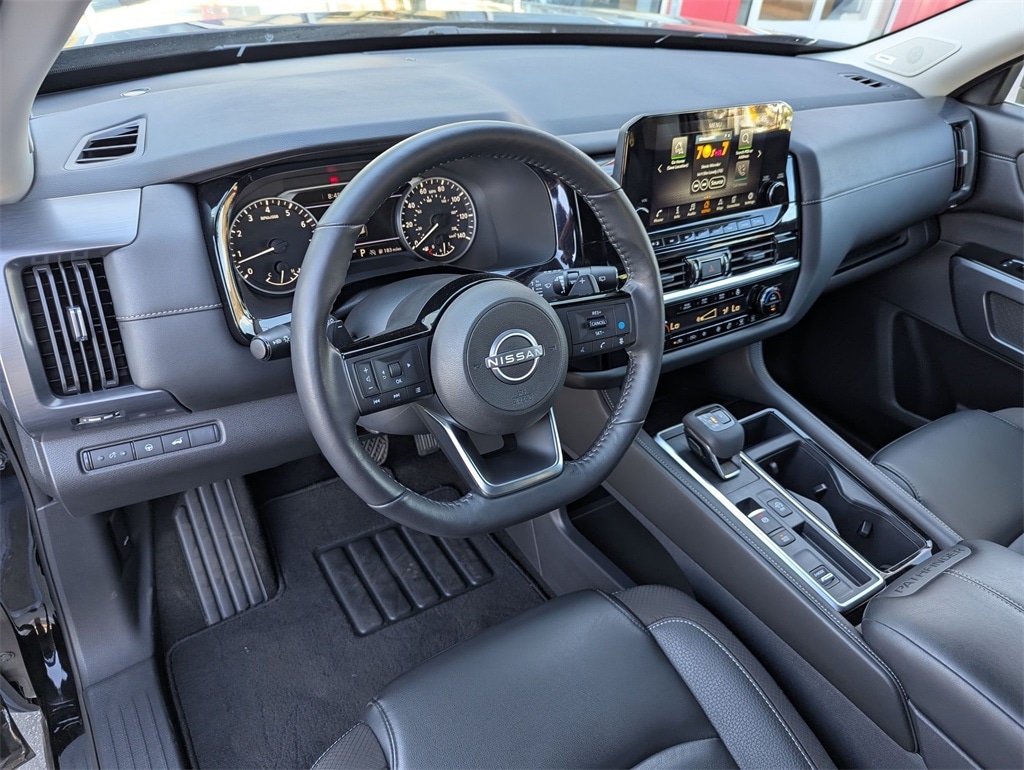 Certified 2024 Nissan Pathfinder SL SUV