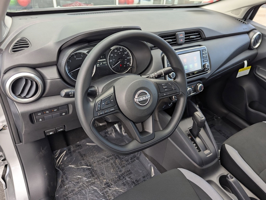 New 2025 Nissan Versa 1.6 S Sedan