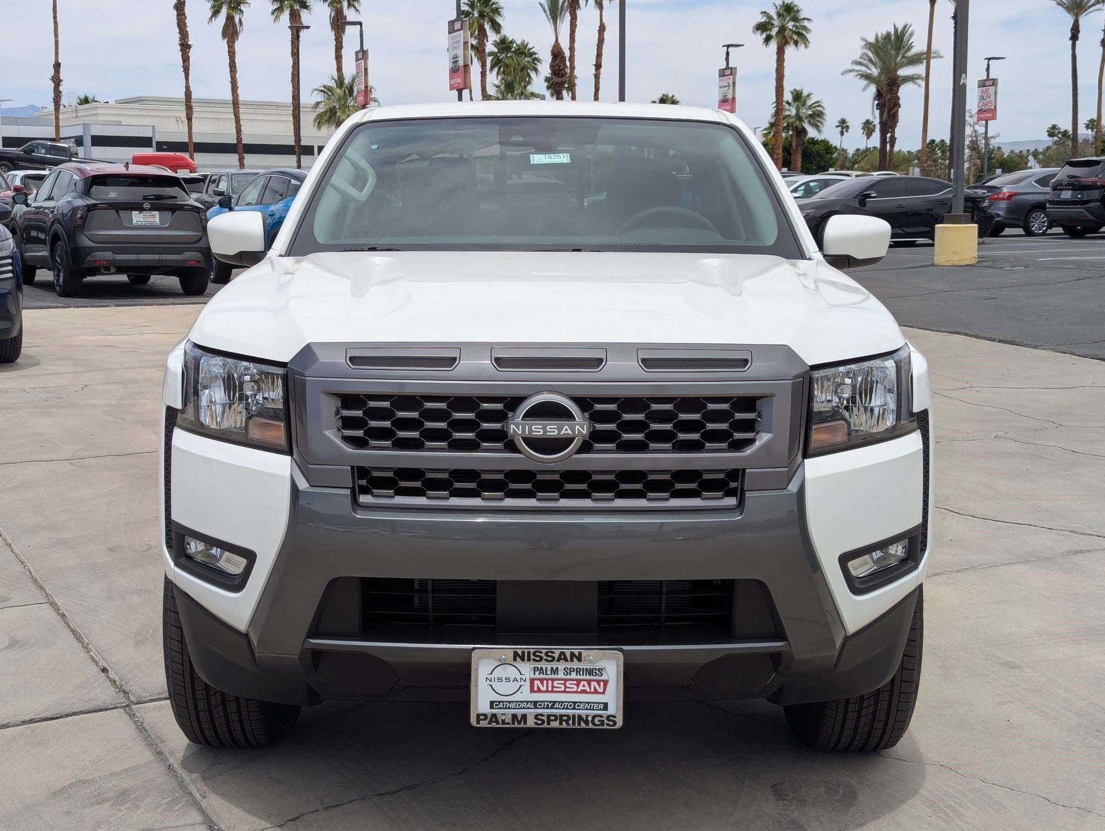 2025 Nissan Frontier SV - Photo 7