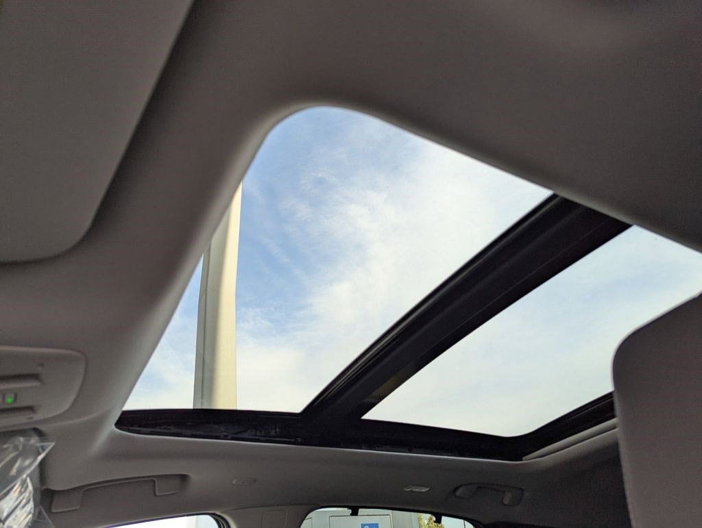 2025 Nissan Murano Platinum - Photo 11