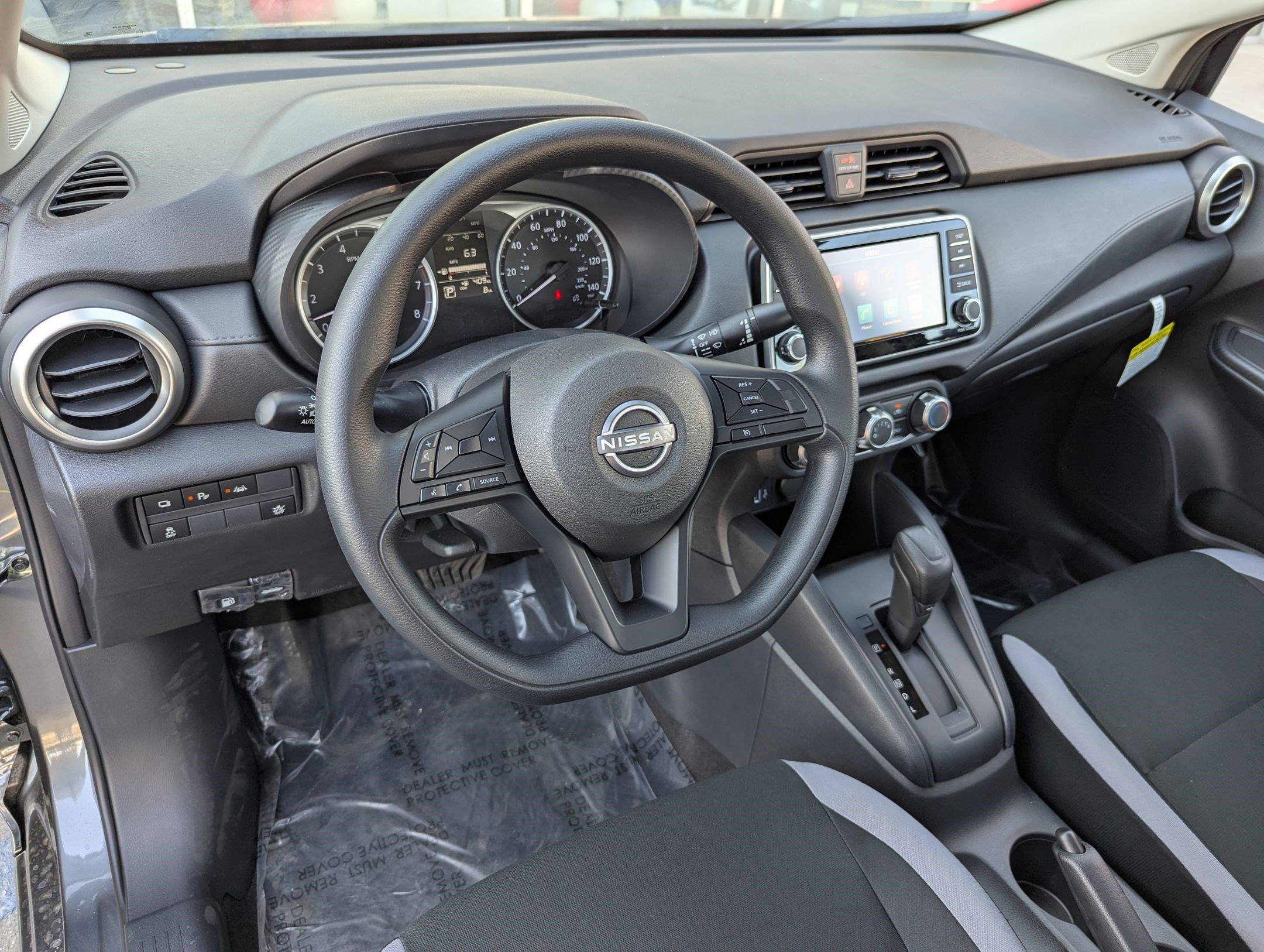 2025 Nissan Versa 1.6 S photo 2