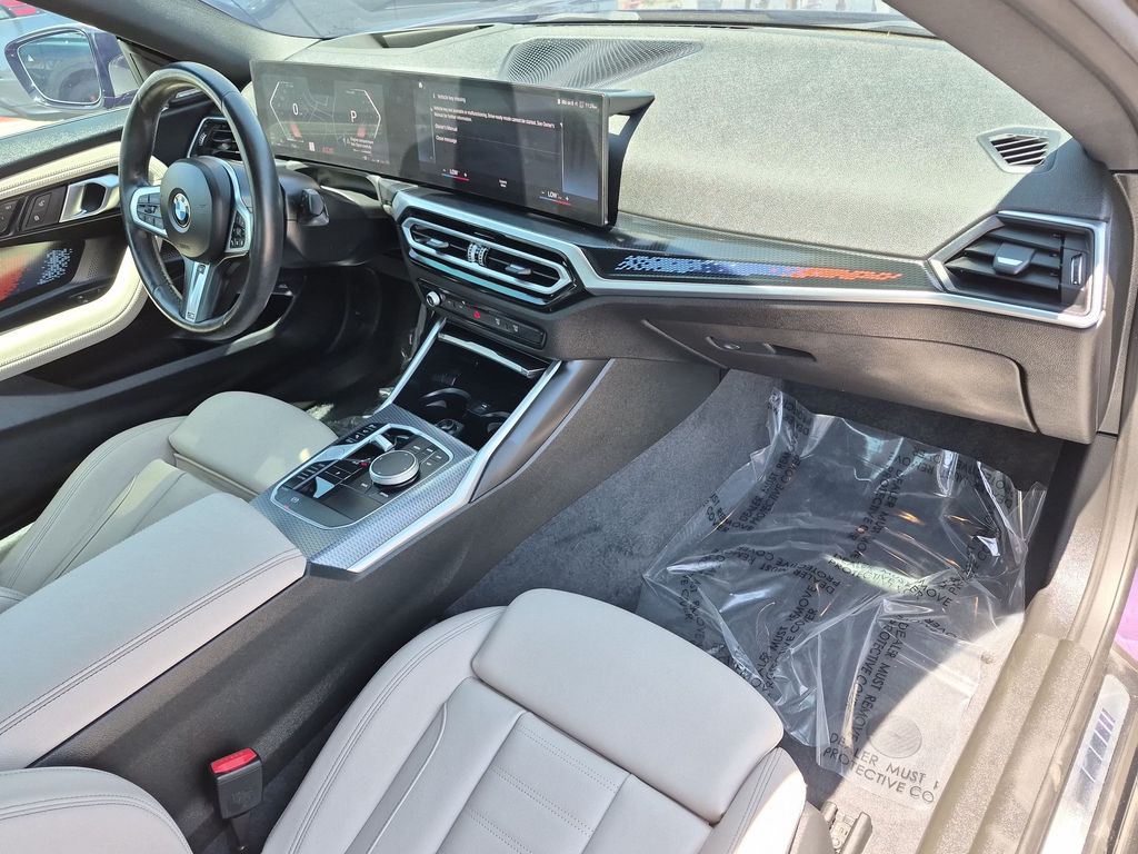 2024 BMW 2 Series 18