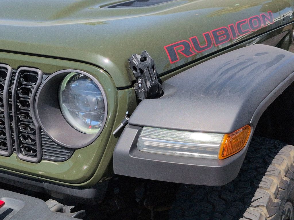 2024 Jeep Wrangler Rubicon photo 6