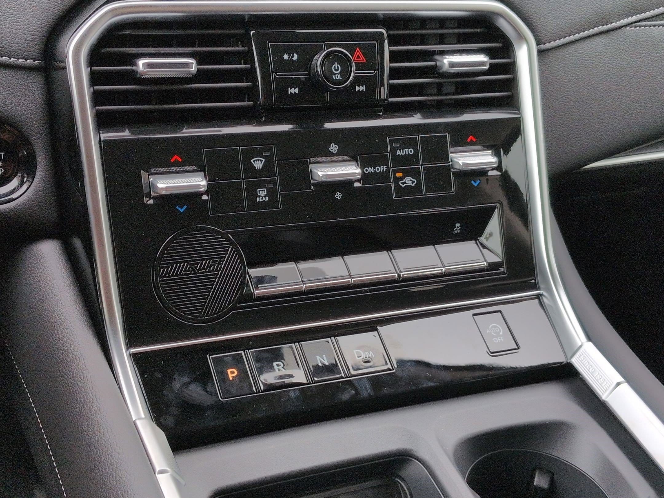 2026 Nissan Armada SV - Photo 19