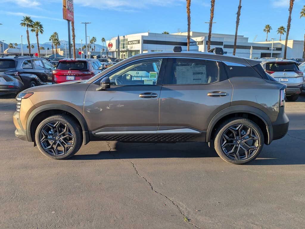 New 2026 Nissan Kicks SR SUV