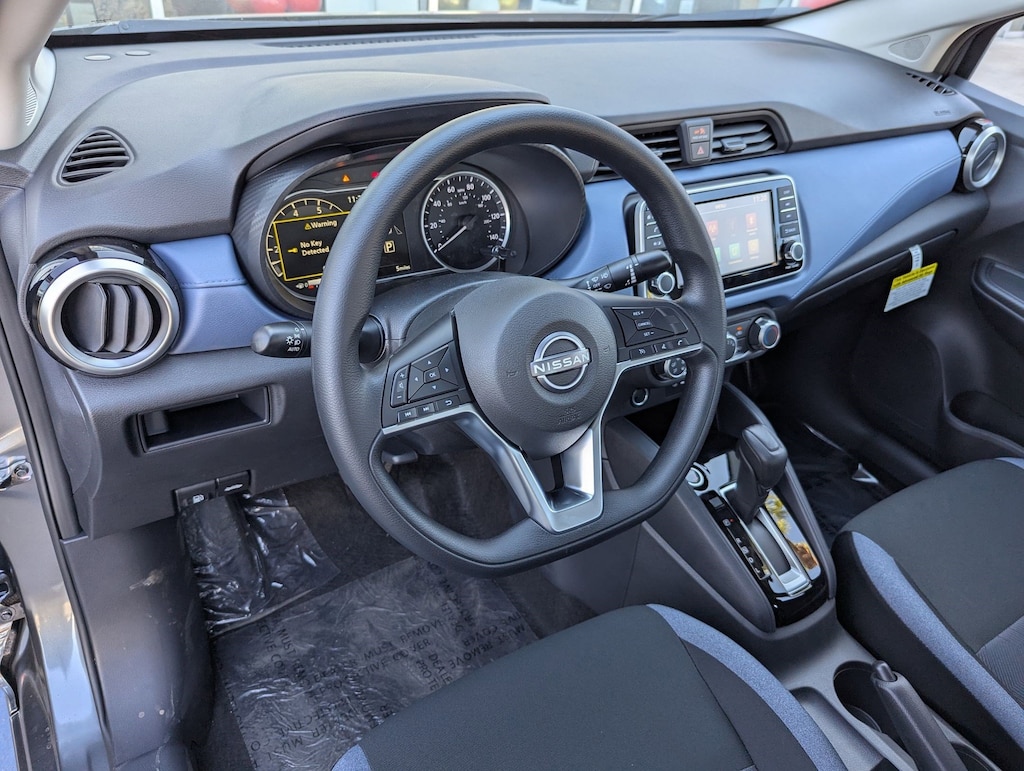 New 2025 Nissan Versa 1.6 SV Sedan