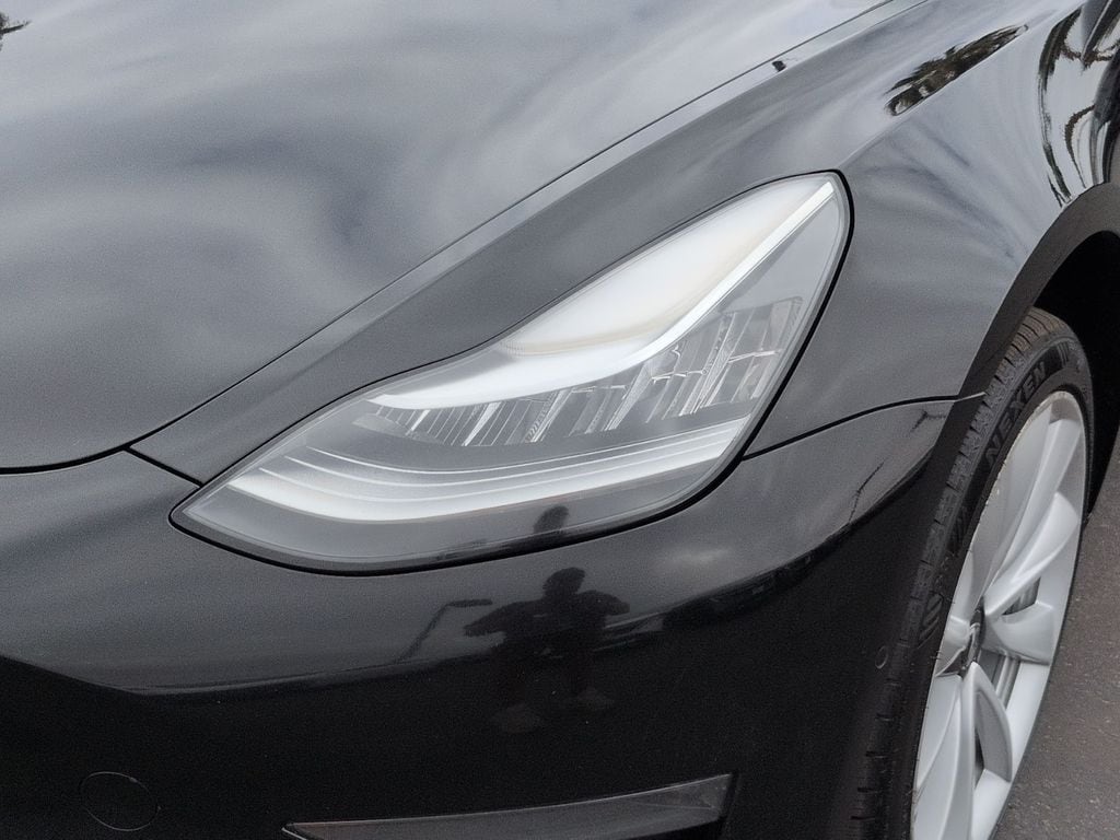 2018 Tesla Model 3 photo 3
