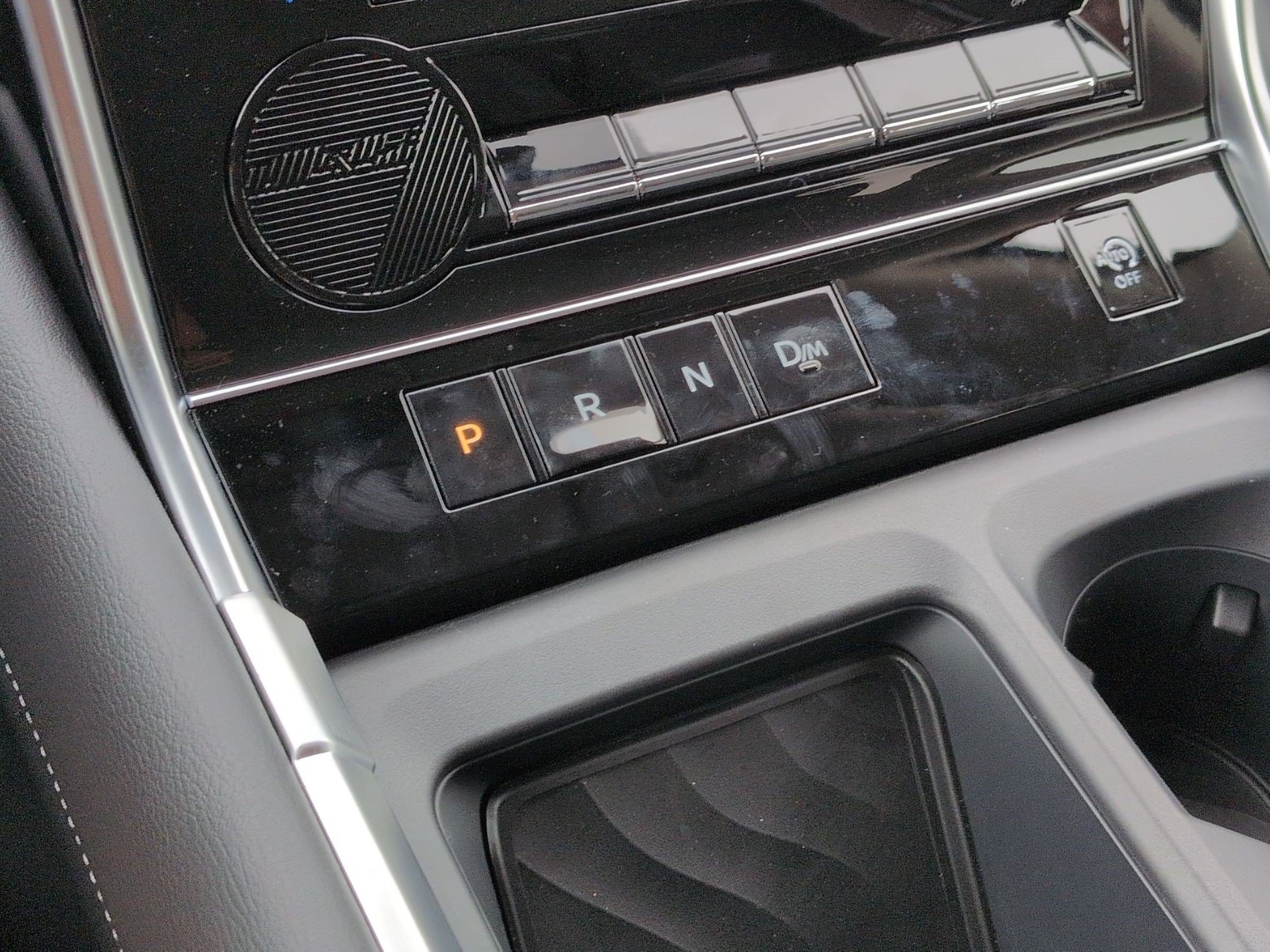 2026 Nissan Armada SV - Photo 18