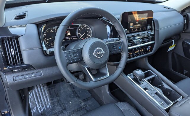 2025-nissan-pathfinder-interior.jpg