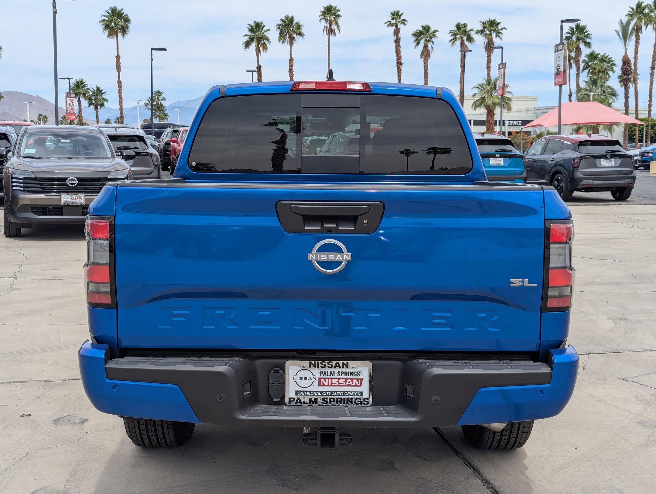 2025 Nissan Frontier SL photo 4