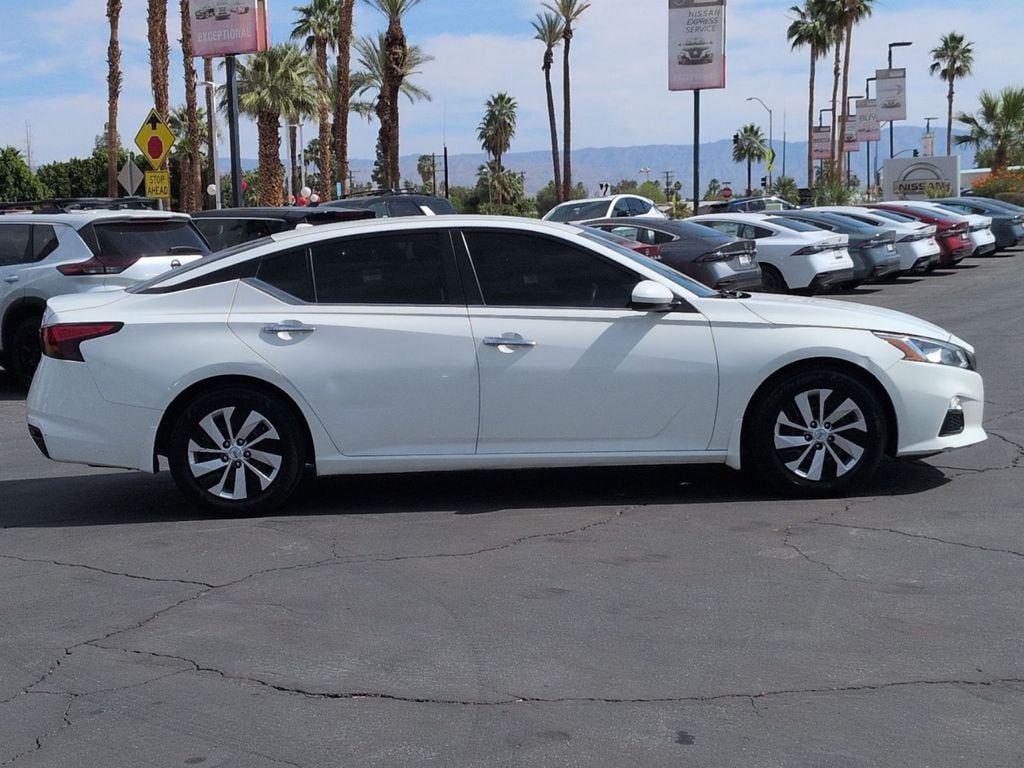 2020 Nissan Altima 2.5 S photo 4