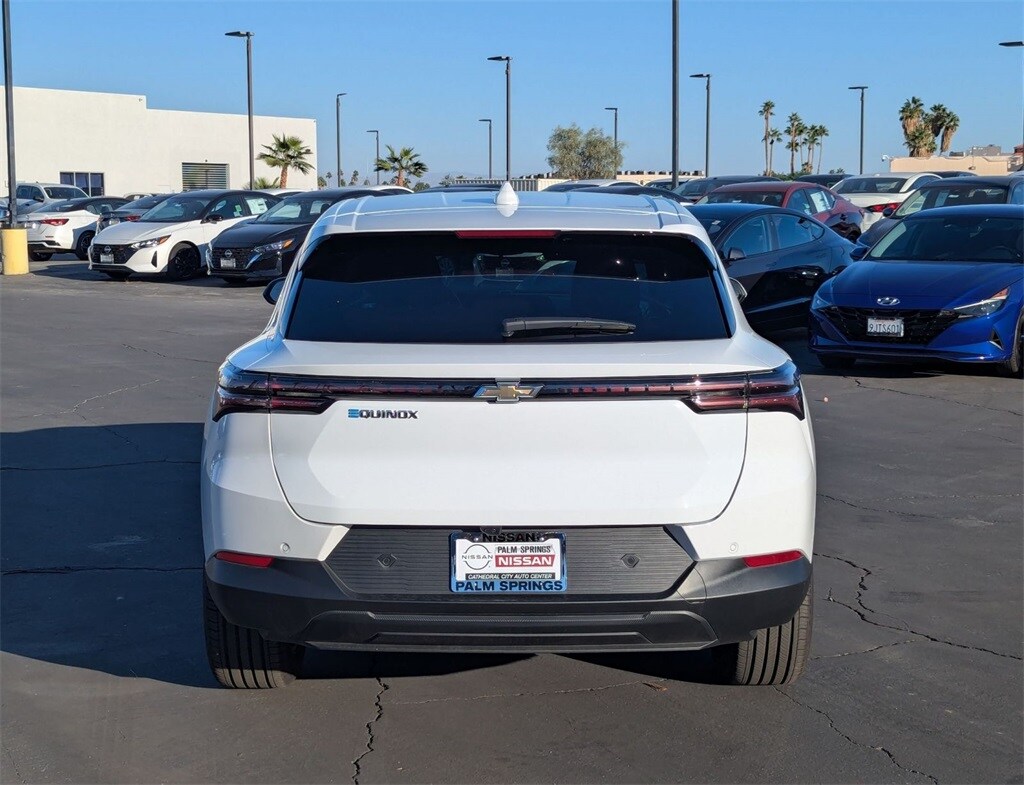 2025 Chevrolet Equinox EV 1LT photo 4