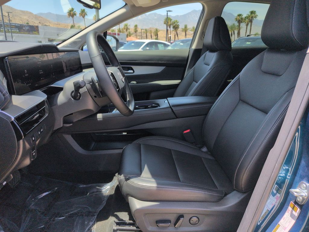 2025 Nissan Murano SL - Photo 13