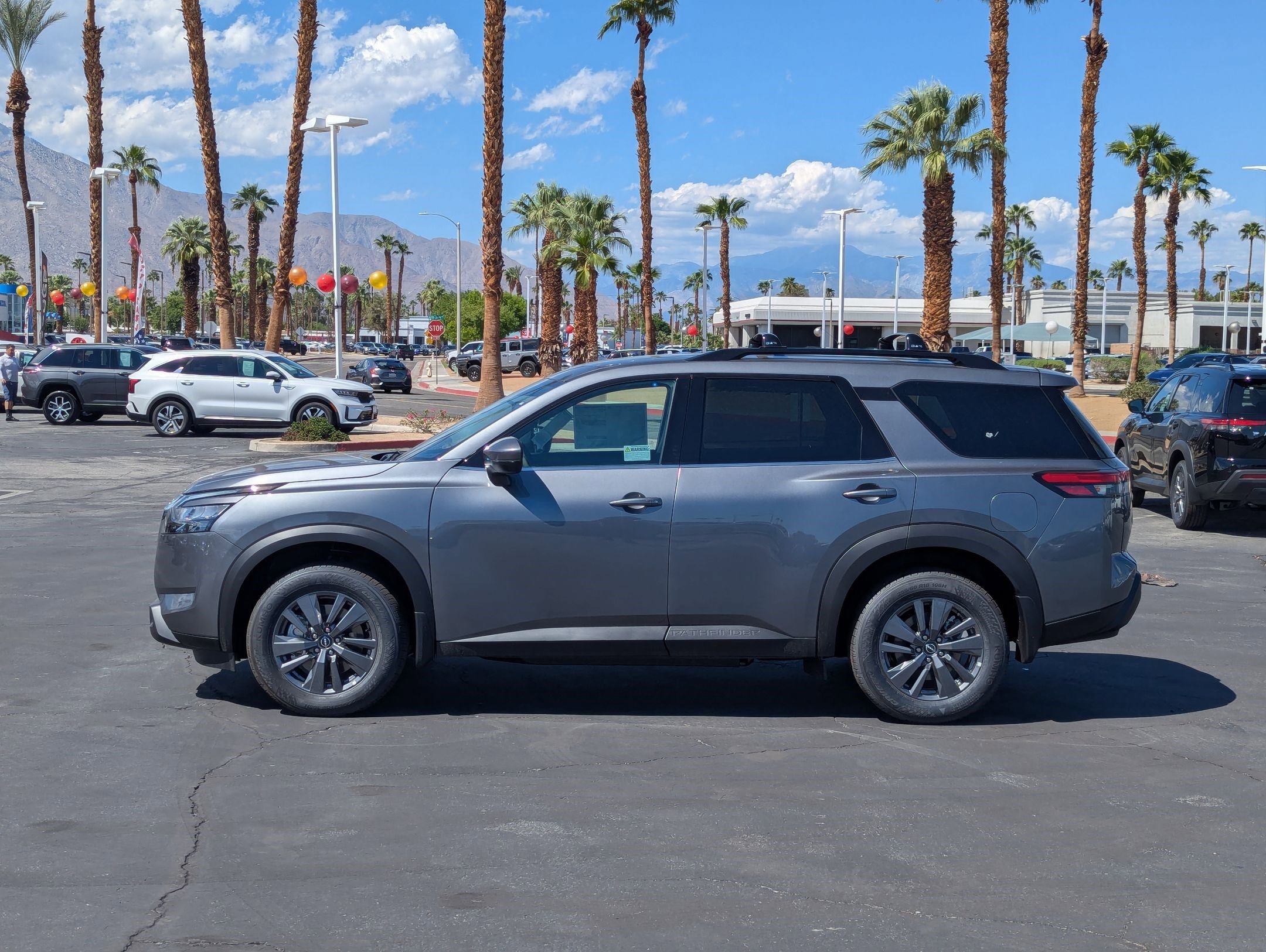 2025 Nissan Pathfinder SV photo 2