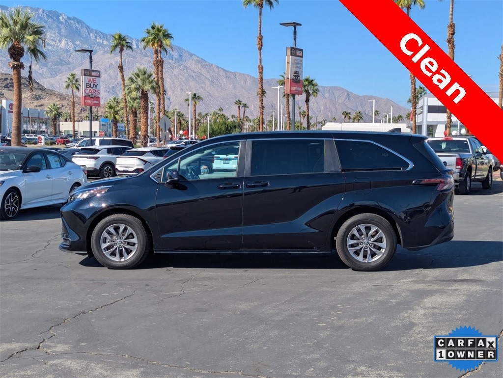 Used 2023 Toyota Sienna LE Minivan/Van