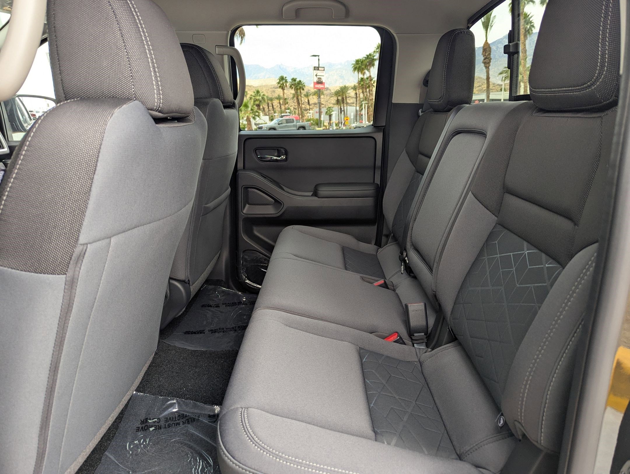 2025 Nissan Frontier SV - Photo 12