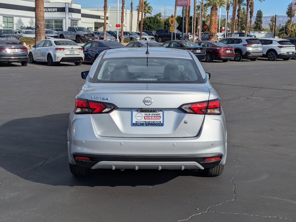 New 2025 Nissan Versa 1.6 S Sedan