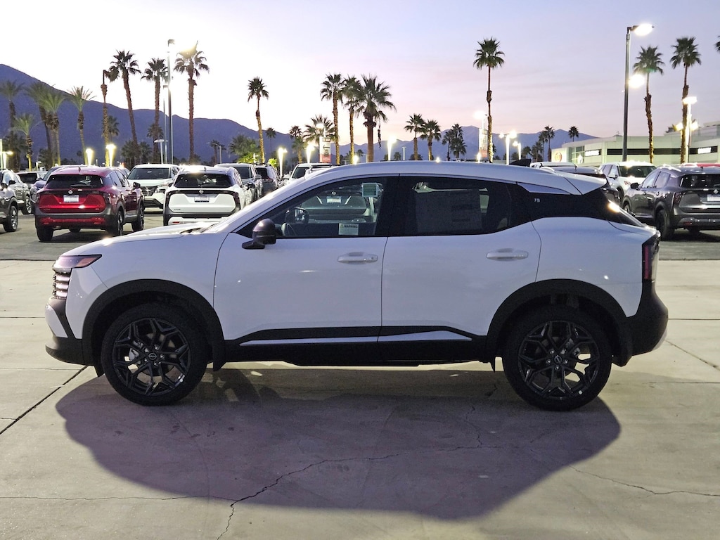 New 2026 Nissan Kicks SR SUV