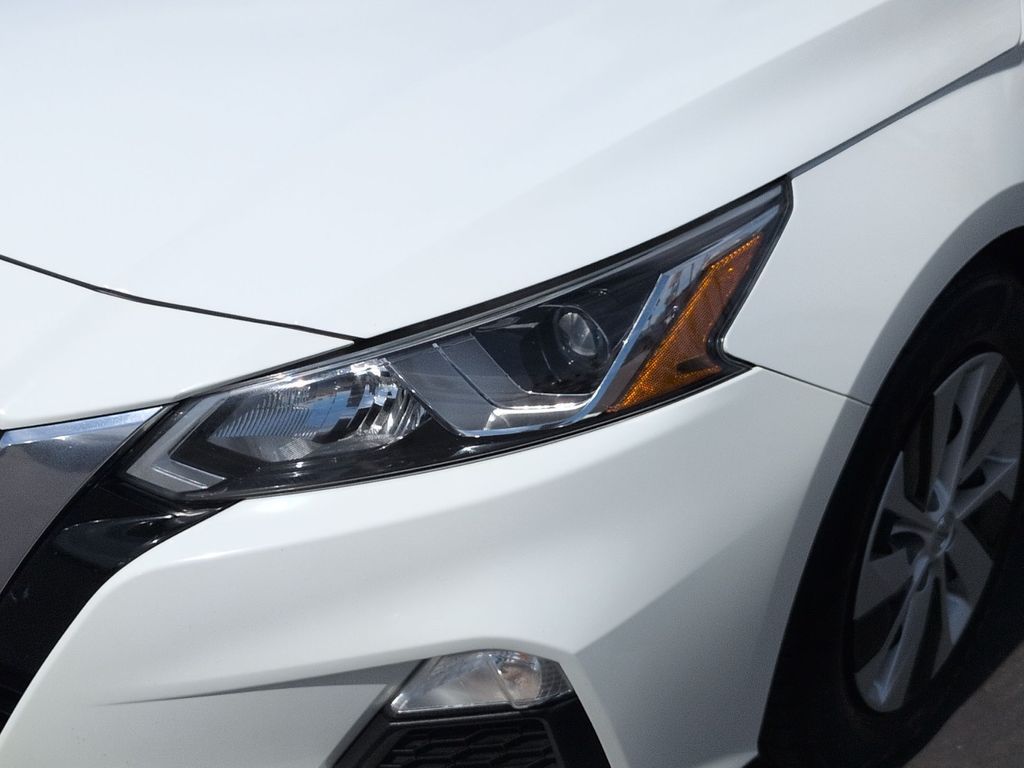 2020 Nissan Altima 2.5 S photo 3