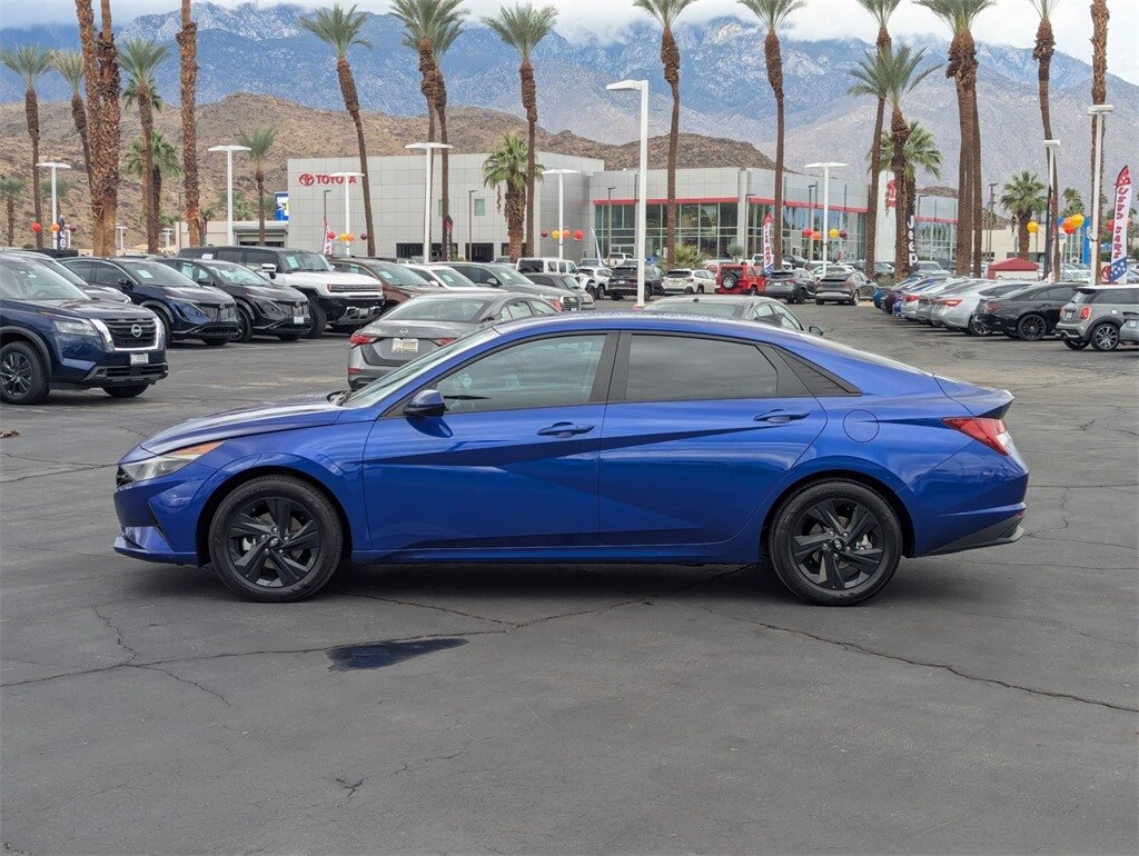 Used 2023 Hyundai Elantra Hybrid Blue Sedan