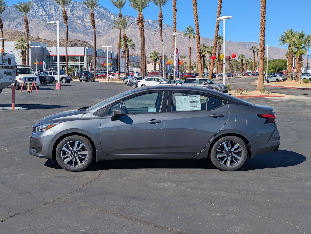 New 2025 Nissan Versa 1.6 SV Sedan