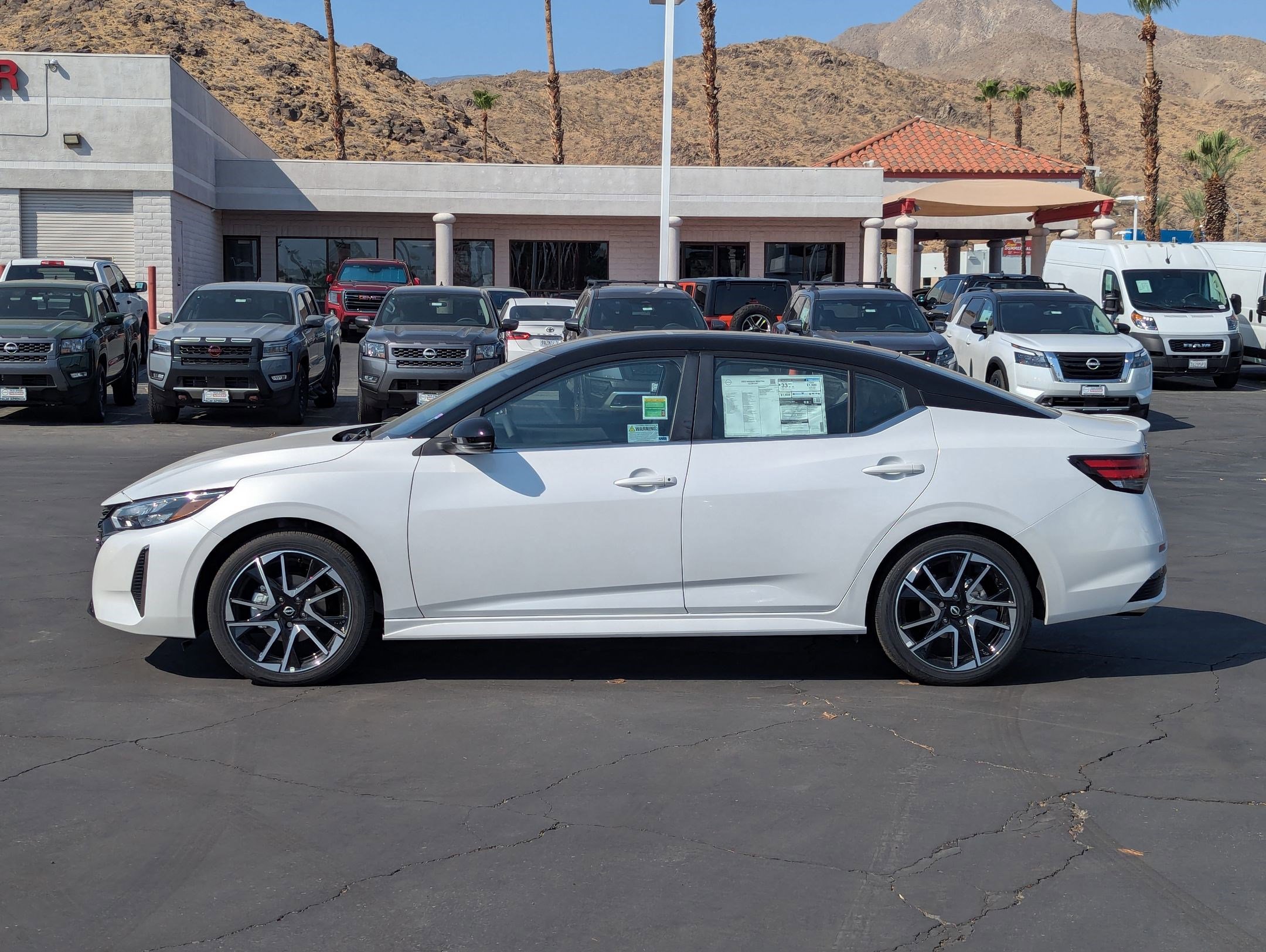 2025 Nissan Sentra SR photo 3