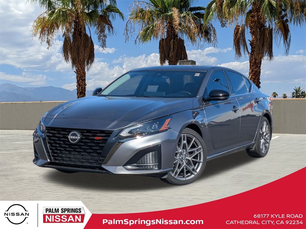 2024 Nissan Altima SR's photo