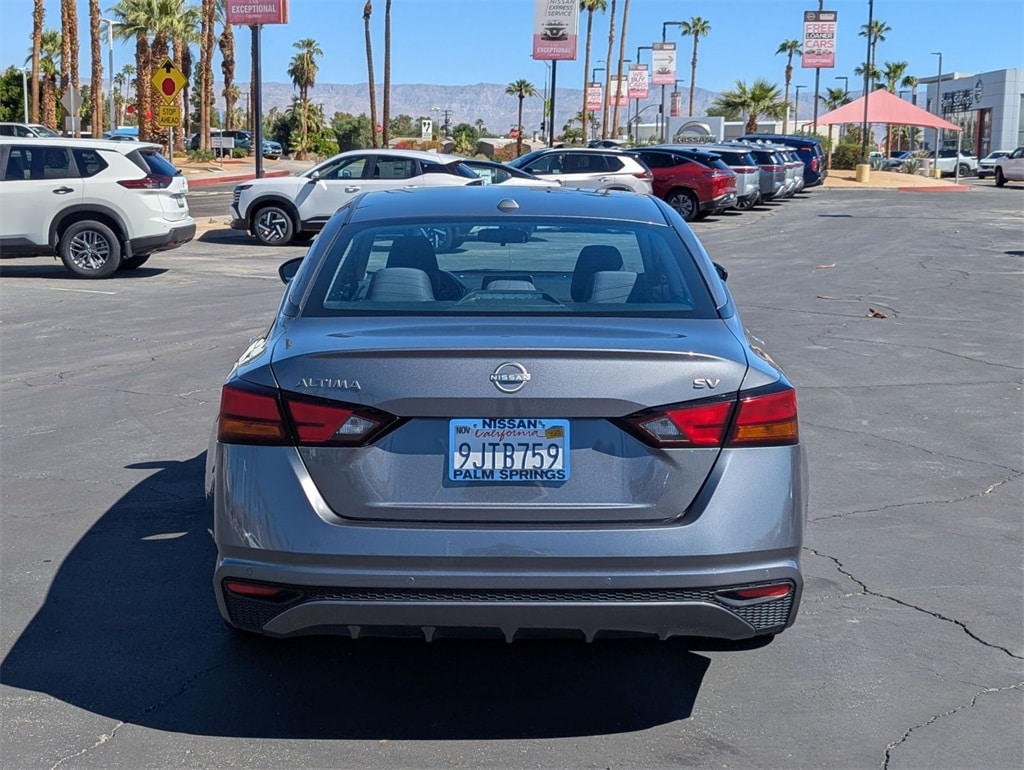 Used 2024 Nissan Altima 2.5 SV Sedan