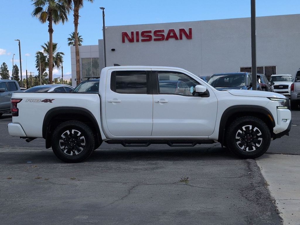 2023 Nissan Frontier PRO-4X photo 4