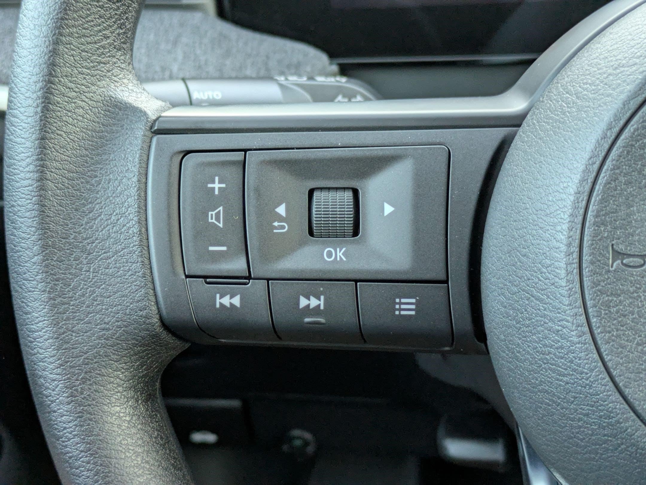2026 Nissan KICKS S - Photo 14