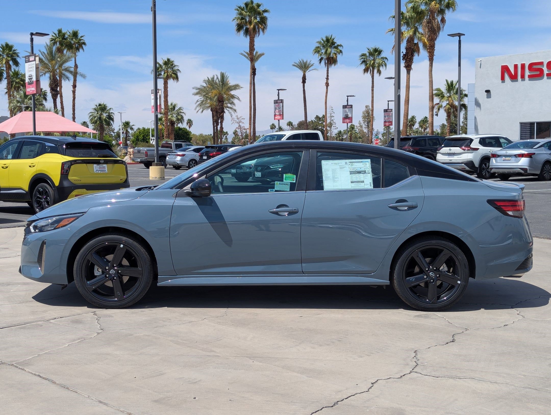 2025 Nissan Sentra SR photo 3