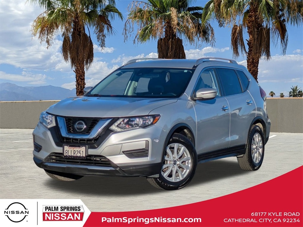 2019 Nissan Rogue SV's photo