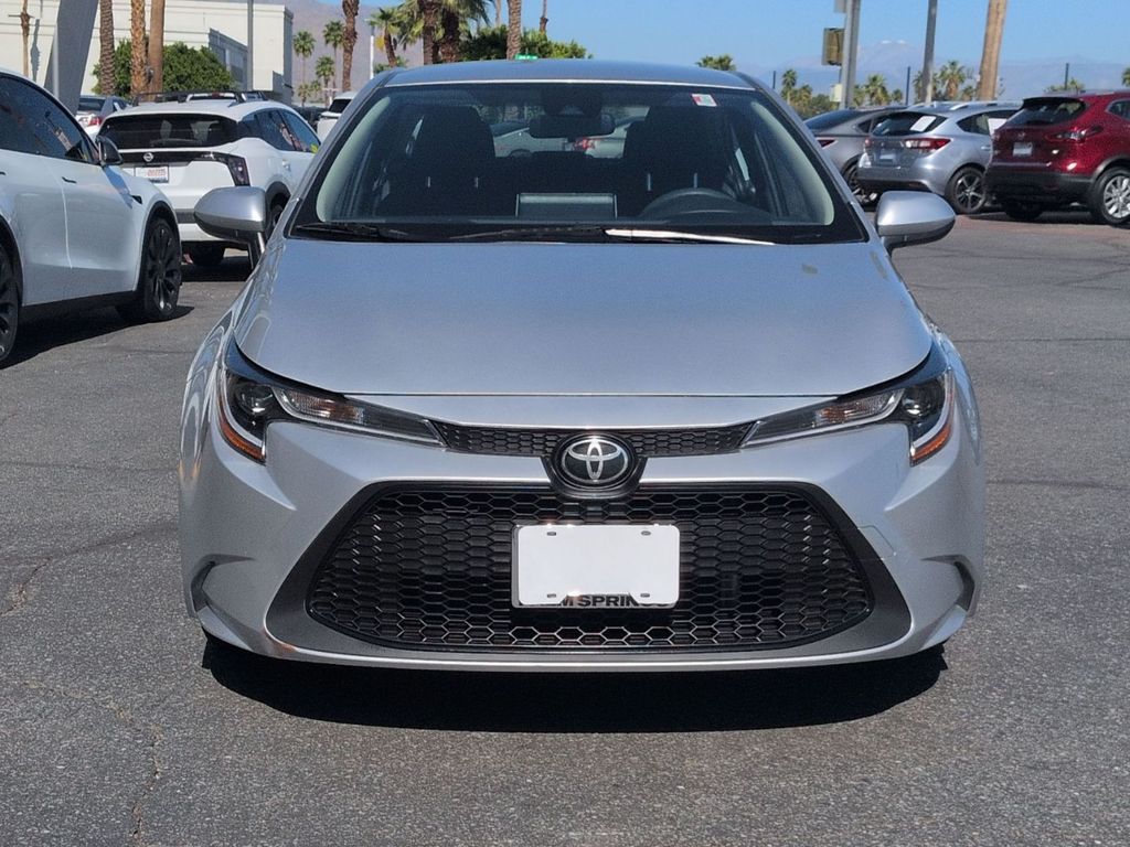 2021 Toyota Corolla LE photo 6