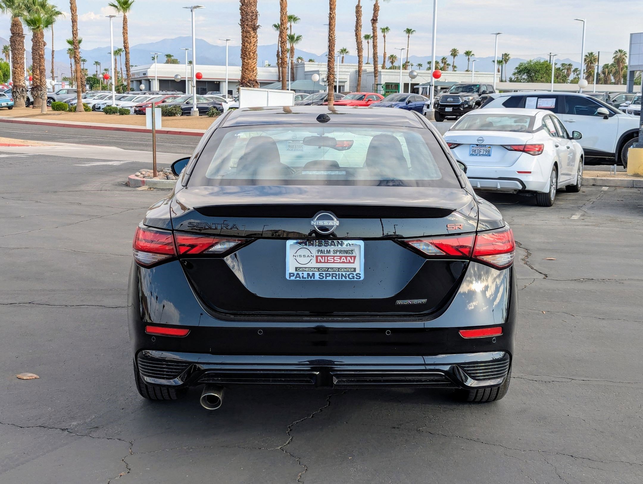2025 Nissan Sentra SR photo 4