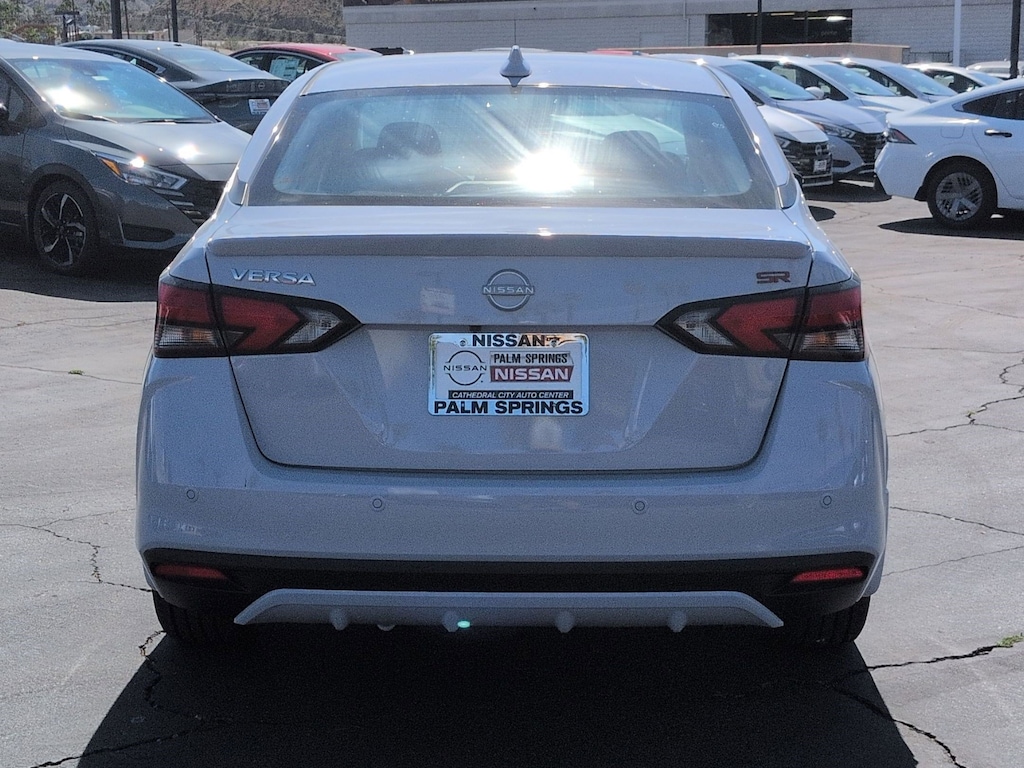New 2025 Nissan Versa 1.6 SR Sedan