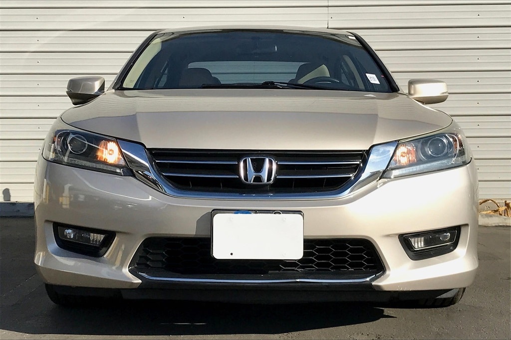 Used 2015 Honda Accord EX with VIN 1HGCR2F78FA067145 for sale in Cathedral City, CA