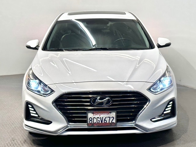 Used 2018 Hyundai Sonata Limited with VIN 5NPE34AF8JH658483 for sale in Palm Springs, CA