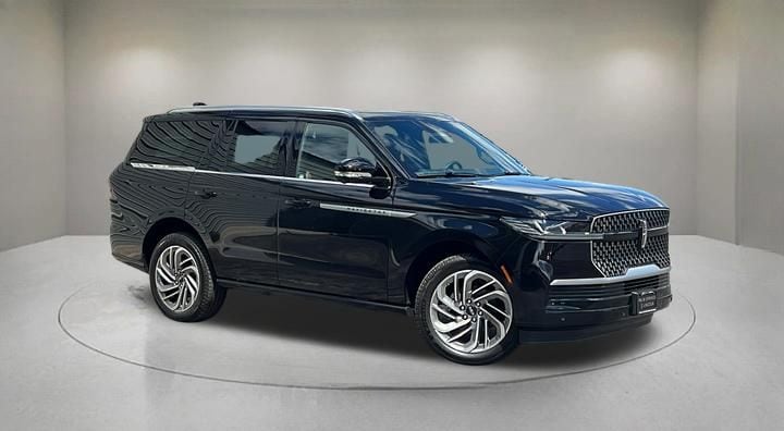 2026 Lincoln Navigator Reserve L 4WD's photo