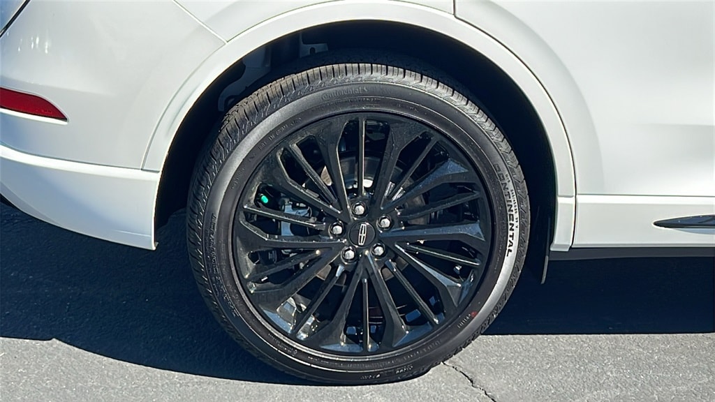 New 2025 Lincoln Corsair Premiere SUV