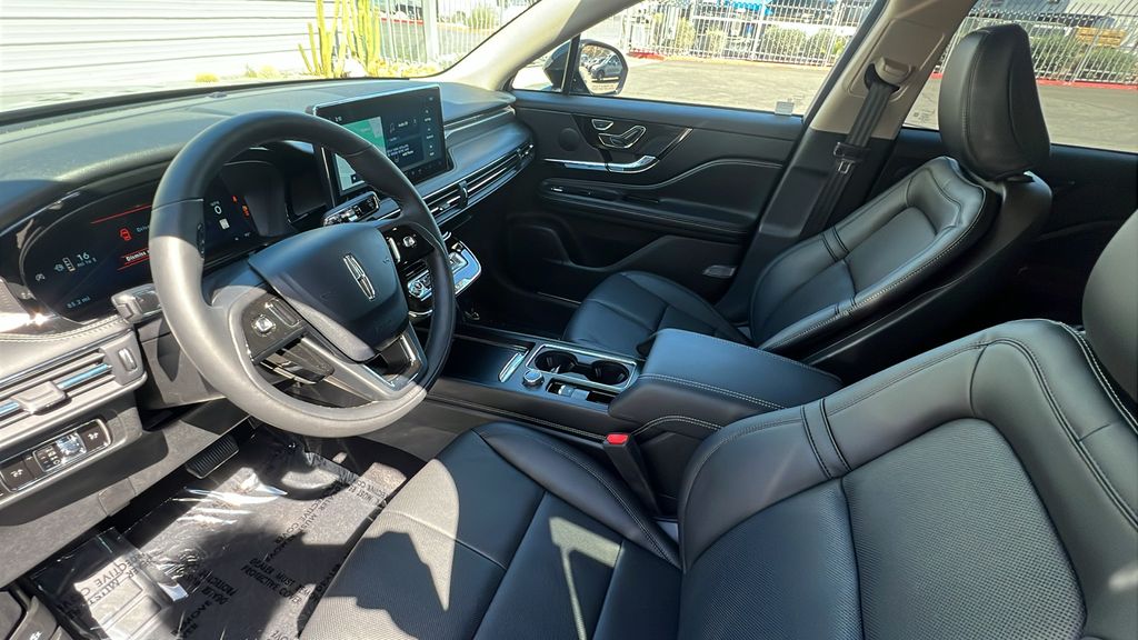 2025 Lincoln Corsair Reserve - Photo 17