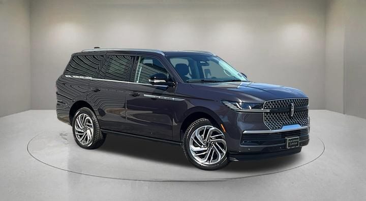 2026 Lincoln Navigator Reserve 4WD's photo