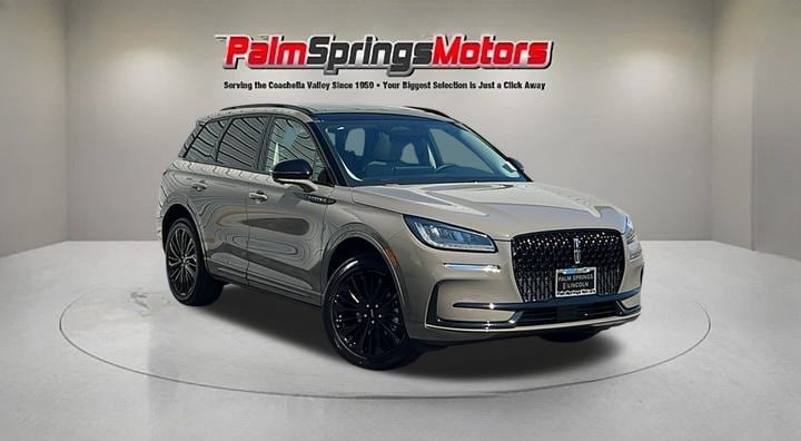 2025 Lincoln Corsair Premiere