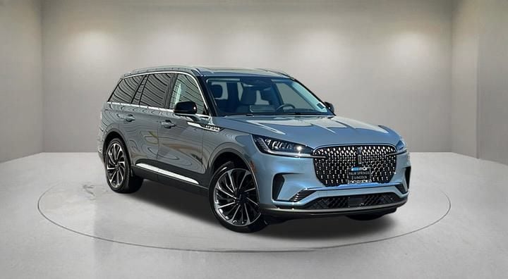 2026 Lincoln Aviator Reserve RWD's photo