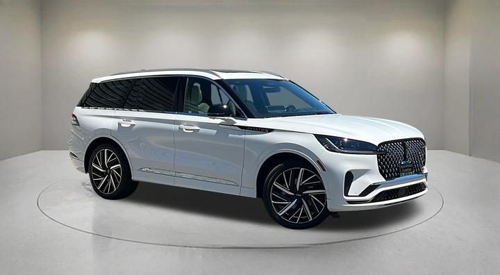 2026 Lincoln Aviator Black Label AWD's photo