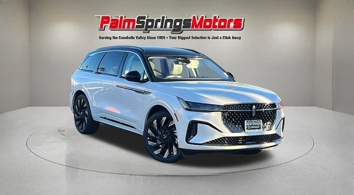 2026 Lincoln Nautilus Black Label's photo