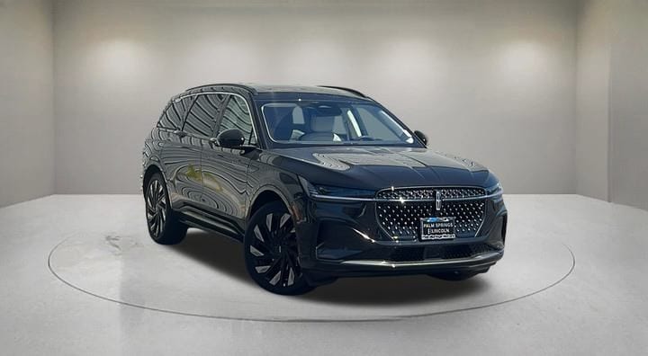 2025 Lincoln Nautilus Black Label AWD's photo