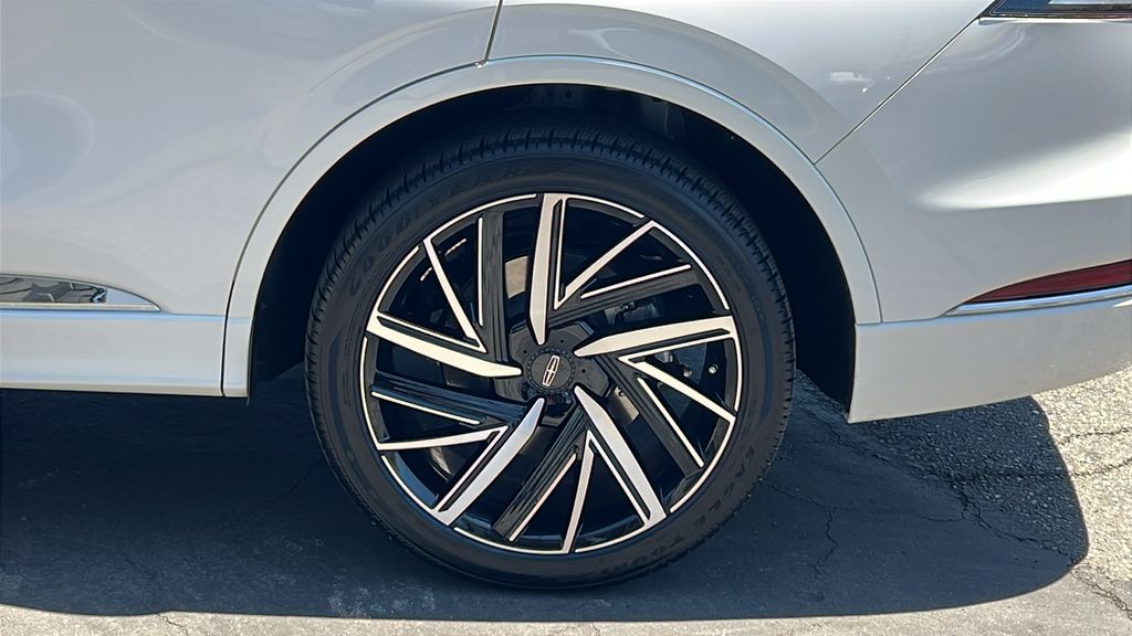 2026 Lincoln Aviator Black Label - Photo 7